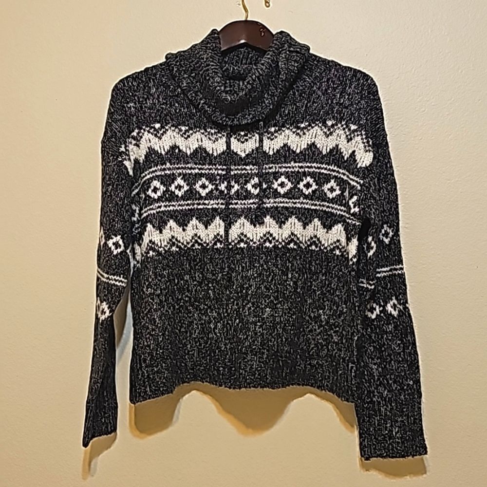 Francesca's mi ami sweater size large